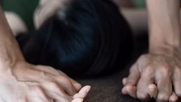 Kẻ 2 tiền án vừa ra tù hiếp dâm bà lão 68 tuổi ảnh 3