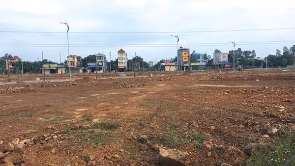 Bắt giam 2 đối tượng lừa đảo bán “đất ảo”