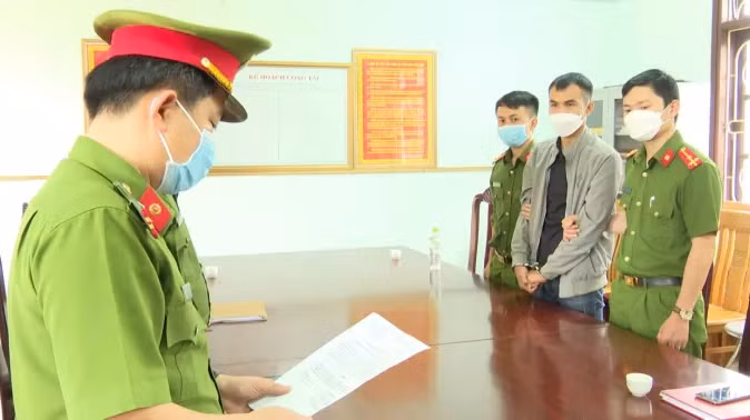 Bắt giữ đối tượng vận chuyển trái phép nhiều xương, động vật quý hiếm -0