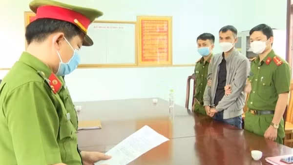 Bắt giữ đối tượng vận chuyển trái phép nhiều xương động vật quý hiếm
