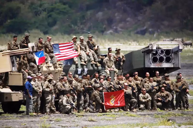 Ngã ba đường của ông Duterte -0