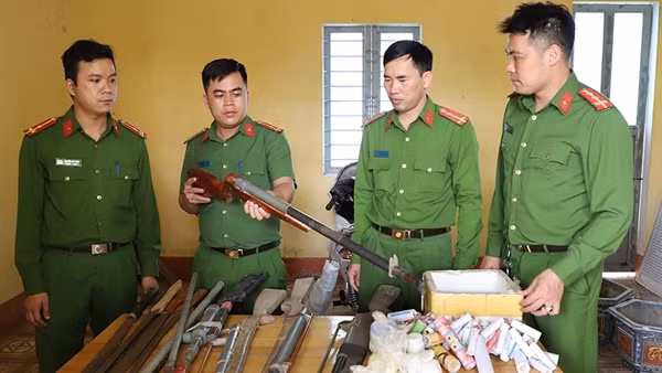 Trưởng Công an xã Nậm Hàng gần dân, sát cơ sở ảnh 2