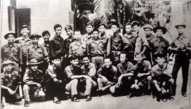 ban an ninh côn đảo được thành lập ngay khi đảo vừa giải phóng..jpg -0