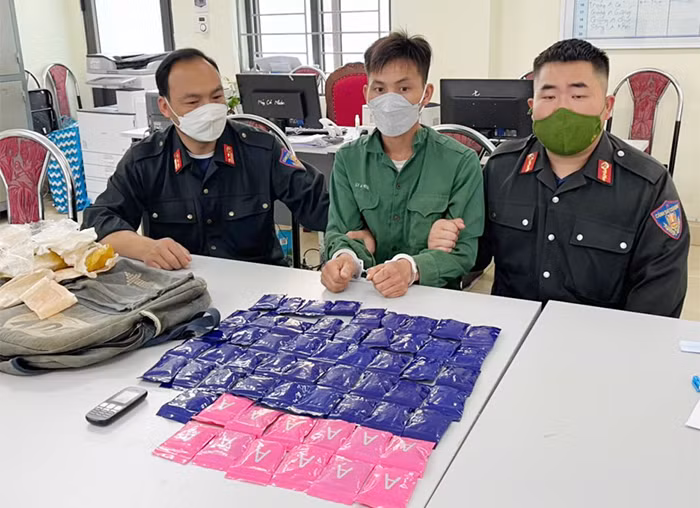 Bắt giữ đối tượng mua bán trái phép trên 11 nghìn viên ma tuý tổng hợp -0