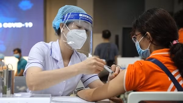 Những việc cần làm để tránh “sương mù não” hậu COVID-19 ảnh 2