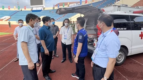 Công an Bắc Giang ra quân và tổng duyệt&nbsp;bảo đảm ANTT&nbsp;SEA Games 31 ảnh 2