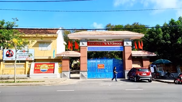 Tạm đình chỉ công tác nữ giáo viên đánh học sinh