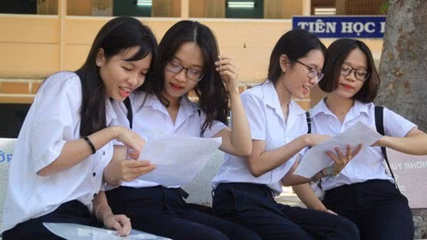 Lo ngại thiếu giáo viên khi triển khai chương trình mới lớp 10 ảnh 2