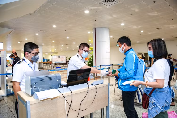 Người nhập cảnh tham gia SEA Games 31 không phải khai báo y tế -0