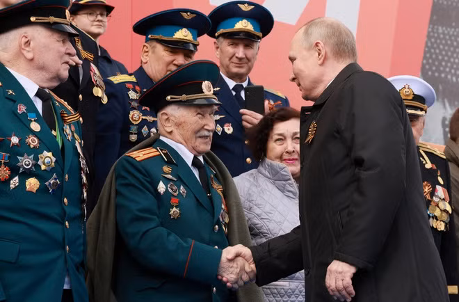 Nga hủy phần duyệt binh trên không ở Moscow -0