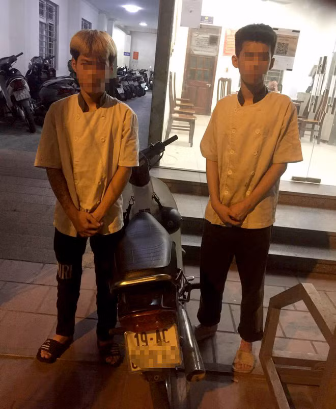 Tạm giữ 15 “tổ lái” lạng lách, đánh võng khu vực phố đi bộ -0