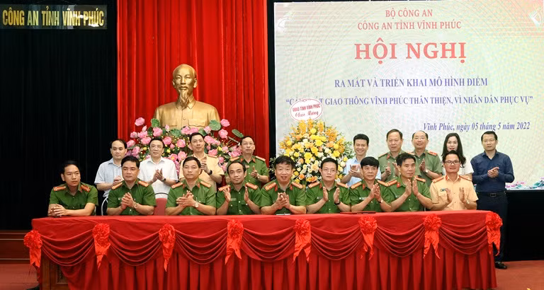 Ra mắt mô hình điểm 