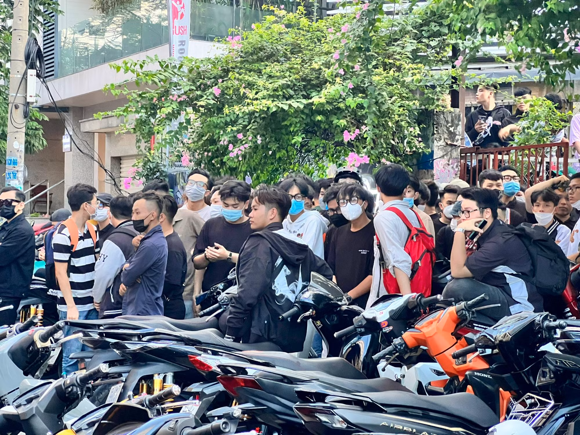 Ngăn chặn kịp thời 400 “quái xế” chuẩn bị đi bão sau trận đấu mở màn Seagames -0