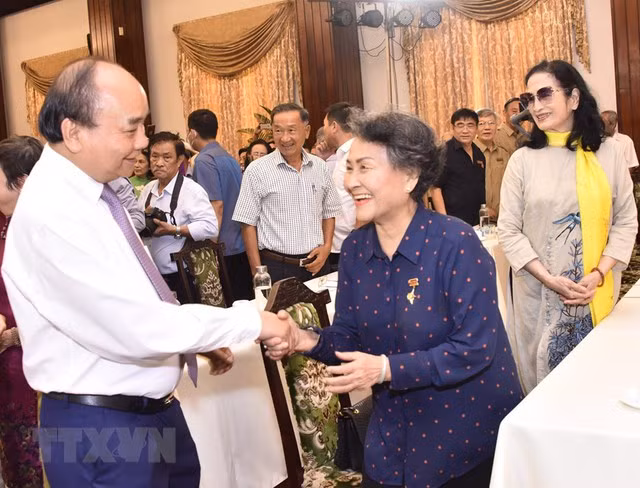 Chủ tịch nước Nguyễn Xuân Phúc gặp mặt Đoàn học sinh miền Nam trên đất Bắc -0