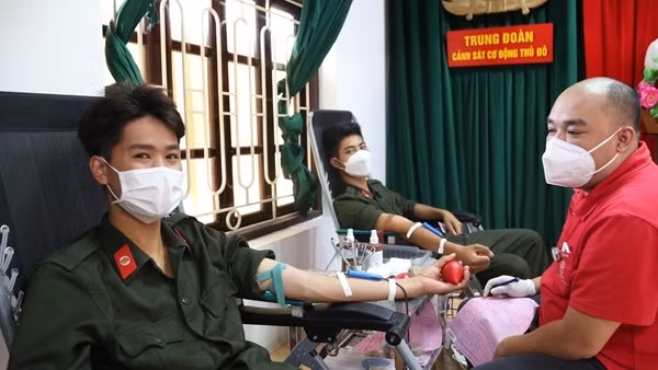 Hơn 400 giảng viên, học viên CSND tham gia hiến máu tình nguyện ảnh 3