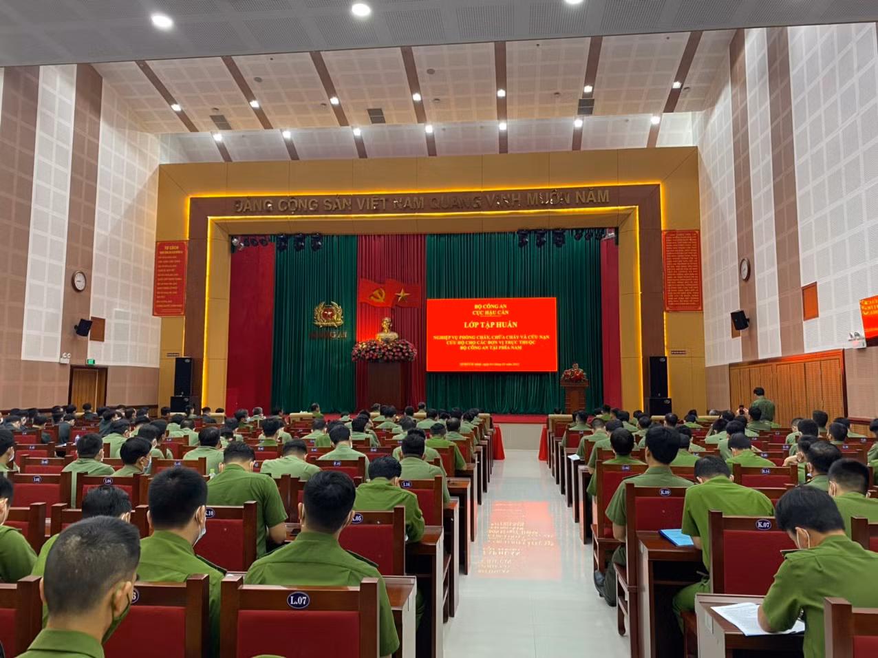 Tập huấn PCCC&CNCH cho các đơn vị trực thuộc Bộ Công an phía Nam -0