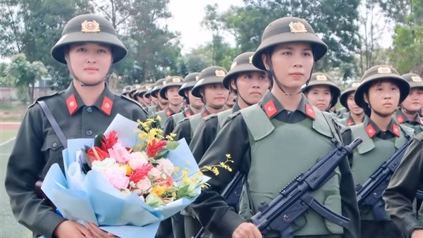 Bế giảng huấn luyện đầu khóa học viên trúng tuyển đào tạo văn bằng 2 ảnh 5
