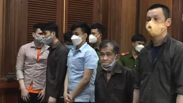 Bắt người đàn ông vận chuyển 2 bánh heroin ảnh 2