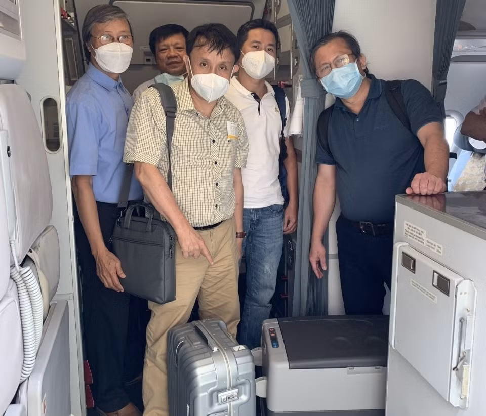 Chạy đua thời gian thực hiện ca ghép tim xuyên Việt -0