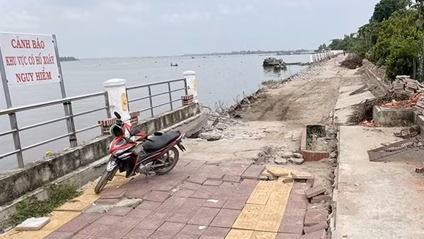 Cần làm rõ bờ kè trăm tỷ ở Đồng Tháp bị hư hỏng ảnh 3
