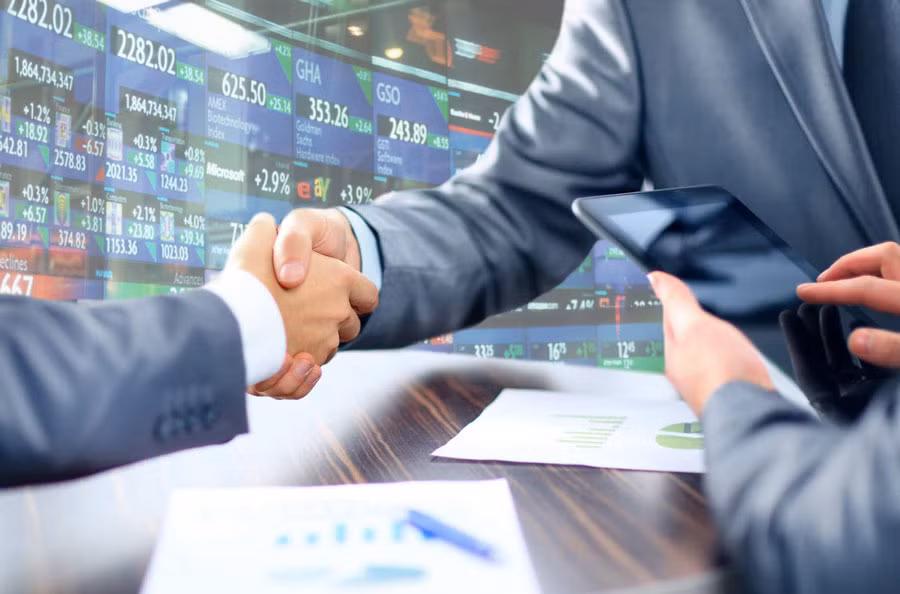 Việt Nam vẫn là điểm đến của nhiều nhà đầu tư nước ngoài trong năm 2022 -0