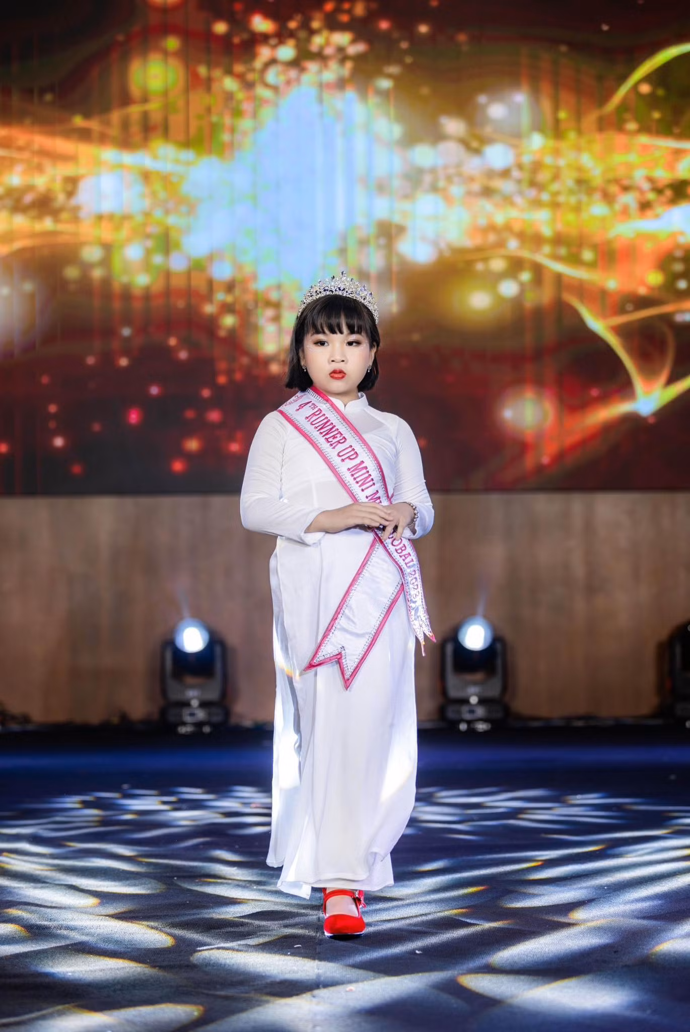 Nguyễn Lê Thuỳ Linh trở thành Giám khảo nhí duy nhất tại Chung kết Toả sáng thiên thần nhí mùa 4 -0