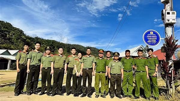 “Hành quân xanh” về vùng biên giới của Quảng Nam