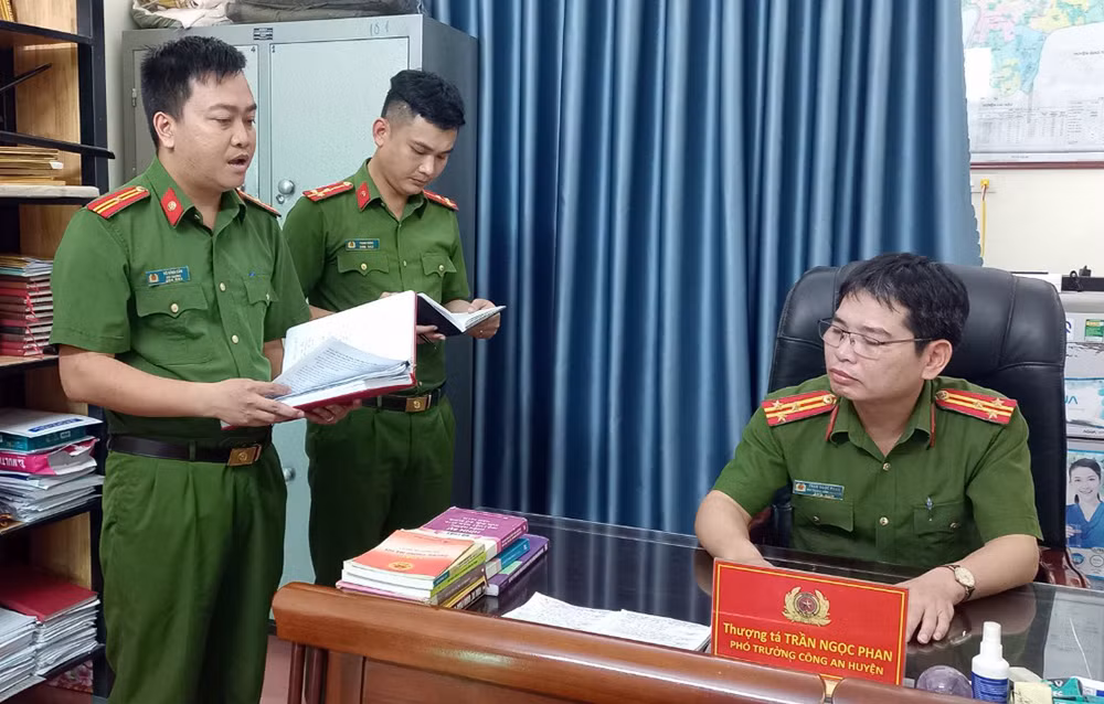 Giải quyết mâu thuẫn bằng mã tấu, bom xăng -0