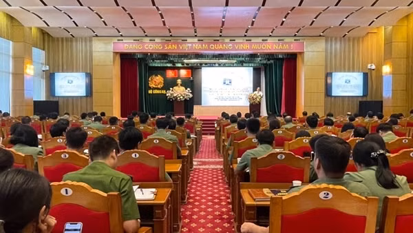 Tập huấn, bồi dưỡng kỹ năng, nghiệp vụ phổ biến, giáo dục pháp luật trong CAND