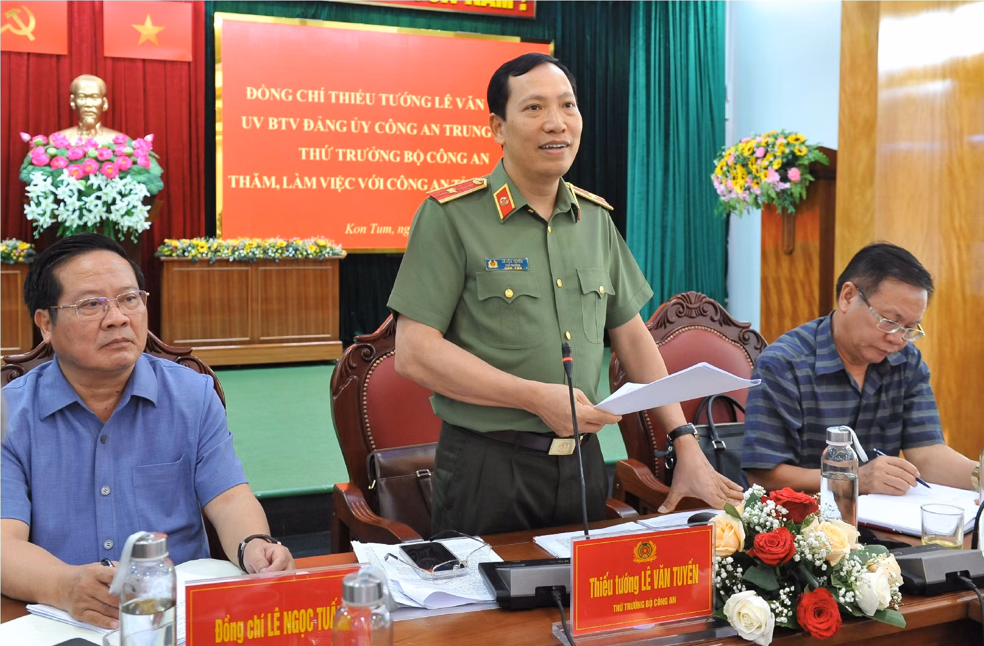 Thứ trưởng Lê Văn Tuyến làm việc Công an tỉnh Kon Tum -0