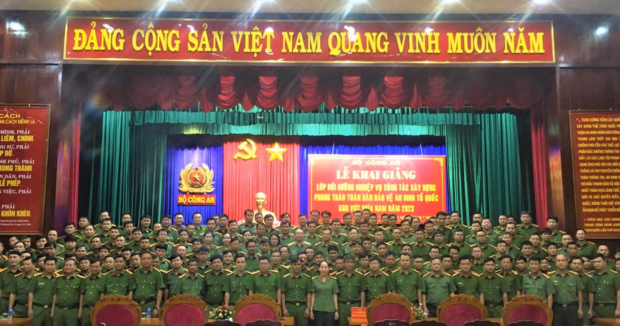 khai2.jpg -0