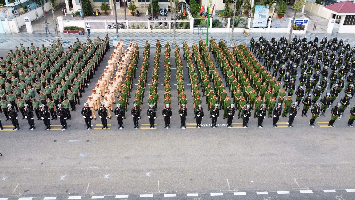 Công an Bình Thuận ra quân 