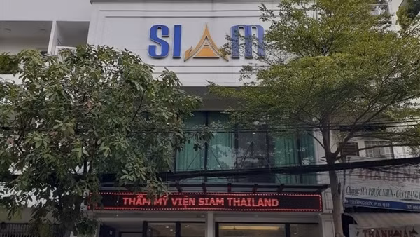 Hai bác sĩ thẩm mỹ bị xử phạt tiền và tước chứng chỉ hành nghề