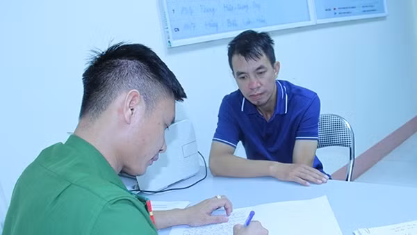 Say rượu, vi phạm giao thông còn "tung cước" chống trả CSGT