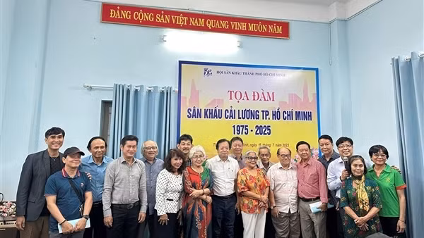 Tập trung "mổ xẻ" nhiều vấn đề để phát triển nghệ thuật Cải lương