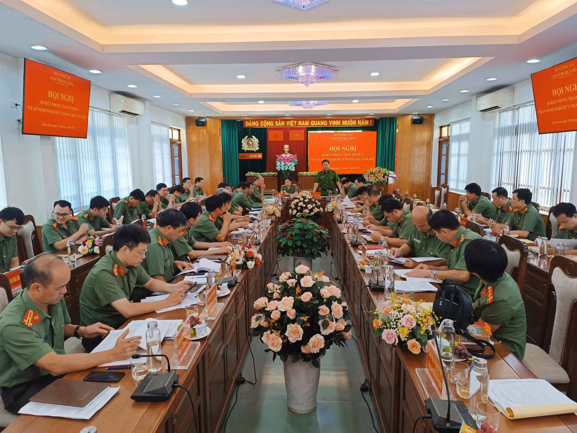 Cụm thi đua số 6 Bộ Công an sơ kết phong trào thi đua 