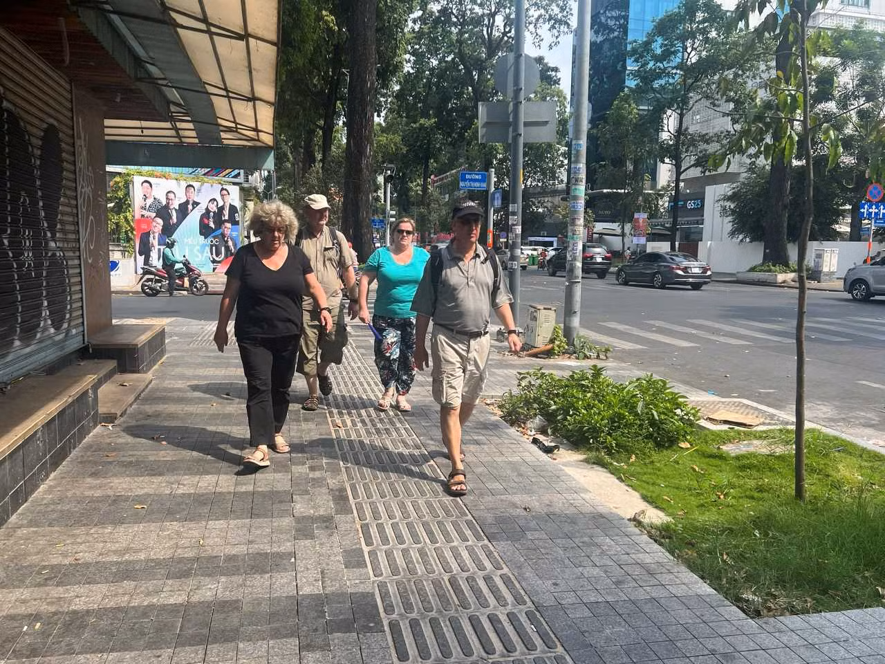 Khách quốc tế đến TP Hồ Chí Minh 6 tháng đầu năm tăng 306% -0