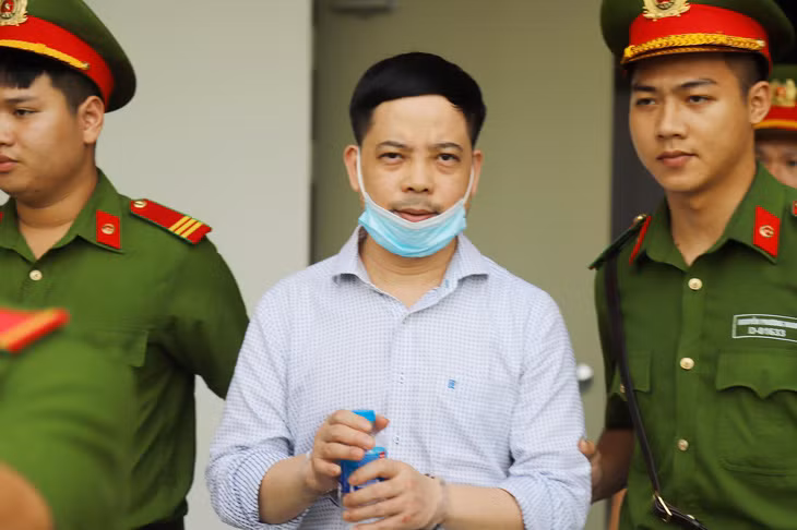 Bị đề nghị án tử hình, cựu Thư ký Thứ trưởng Bộ Y tế đã làm gì? -0