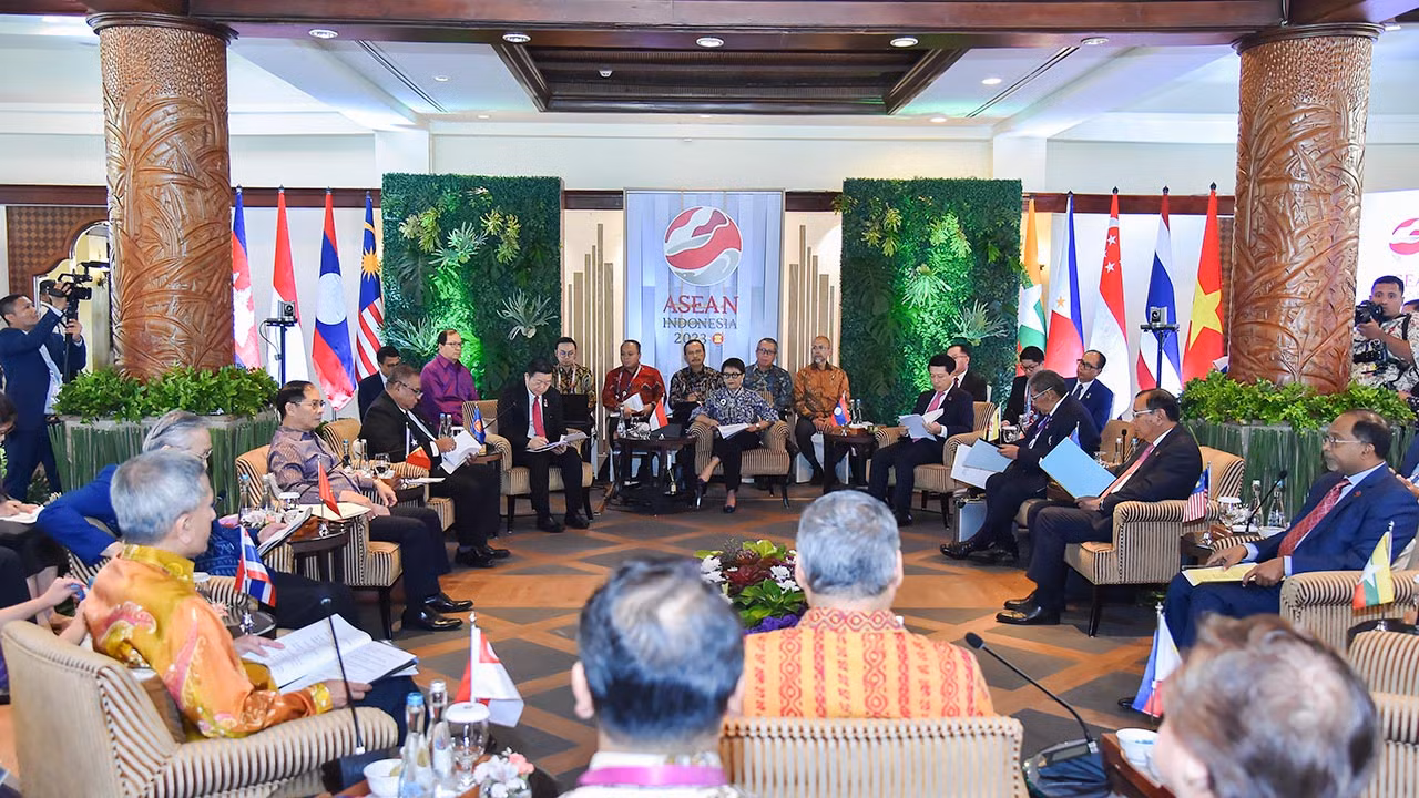 ASEAN tái khẳng định lập trường nguyên tắc về Biển Đông -0