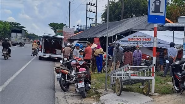Trộm đột nhập đâm chết chủ quán cà phê