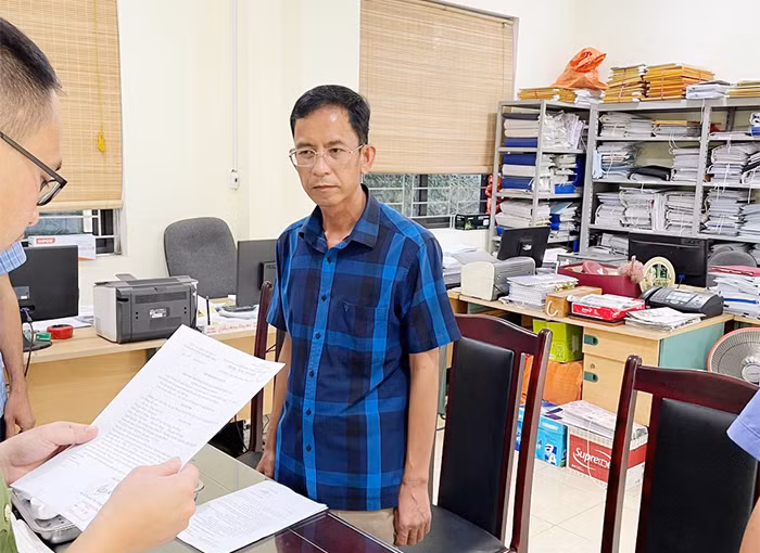 Khởi tố một Phó phòng kinh tế hạ tầng huyện do sai phạm về cấp điện sinh hoạt cho dân -0