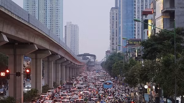 Luật hoá việc kiểm soát khí thải với xe máy, thu phí cao tốc do Nhà nước đầu tư