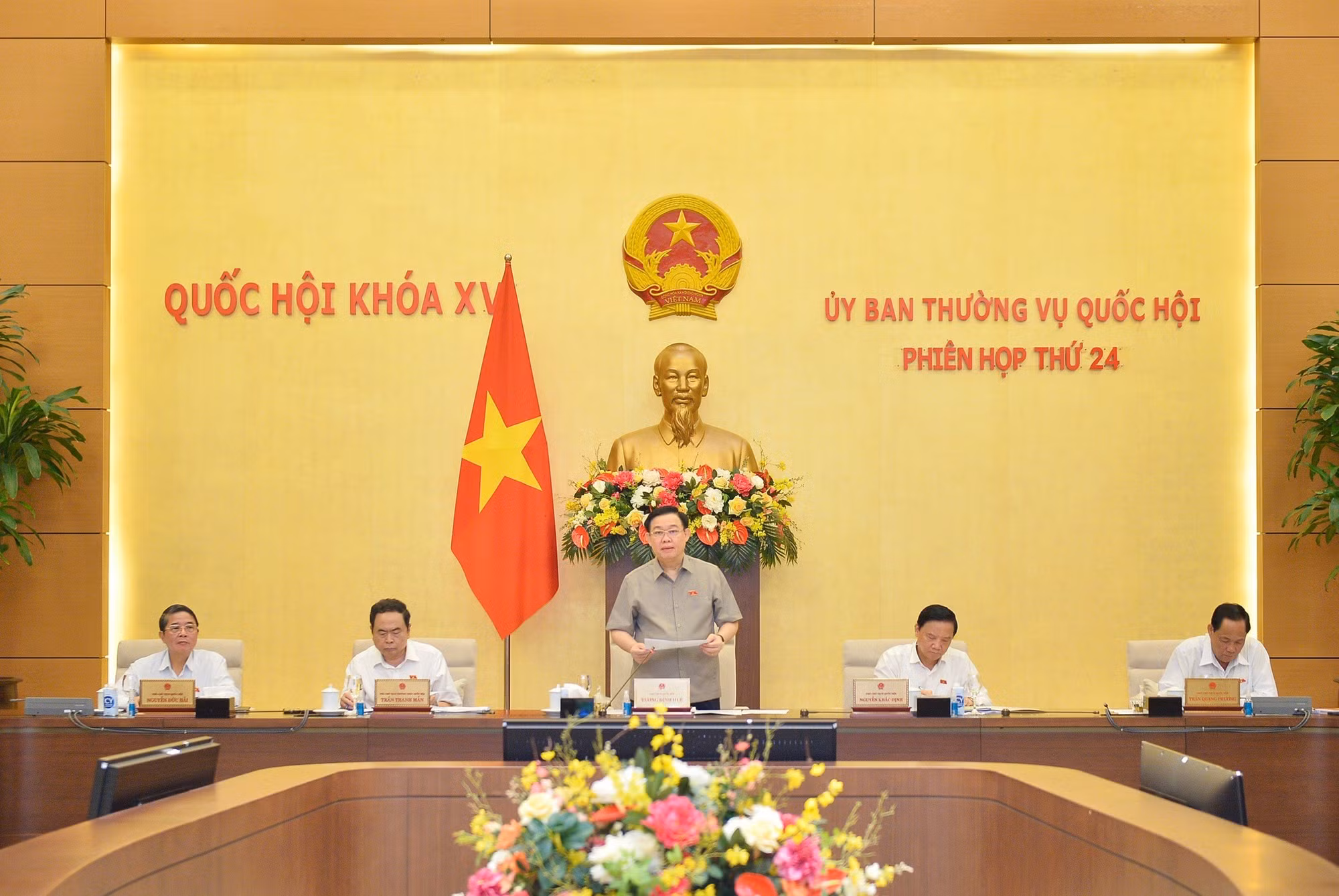 Uỷ ban Thường vụ Quốc hội xem xét báo cáo giám sát về đổi mới chương trình, sách giáo khoa phổ thông -0
