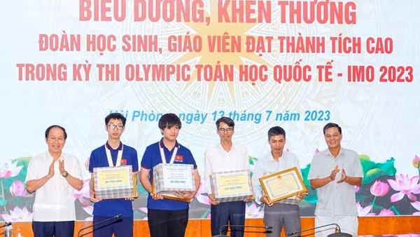 Hải Phòng thưởng 500 triệu đồng cho học sinh đoạt HCV Olympic Toán học quốc tế