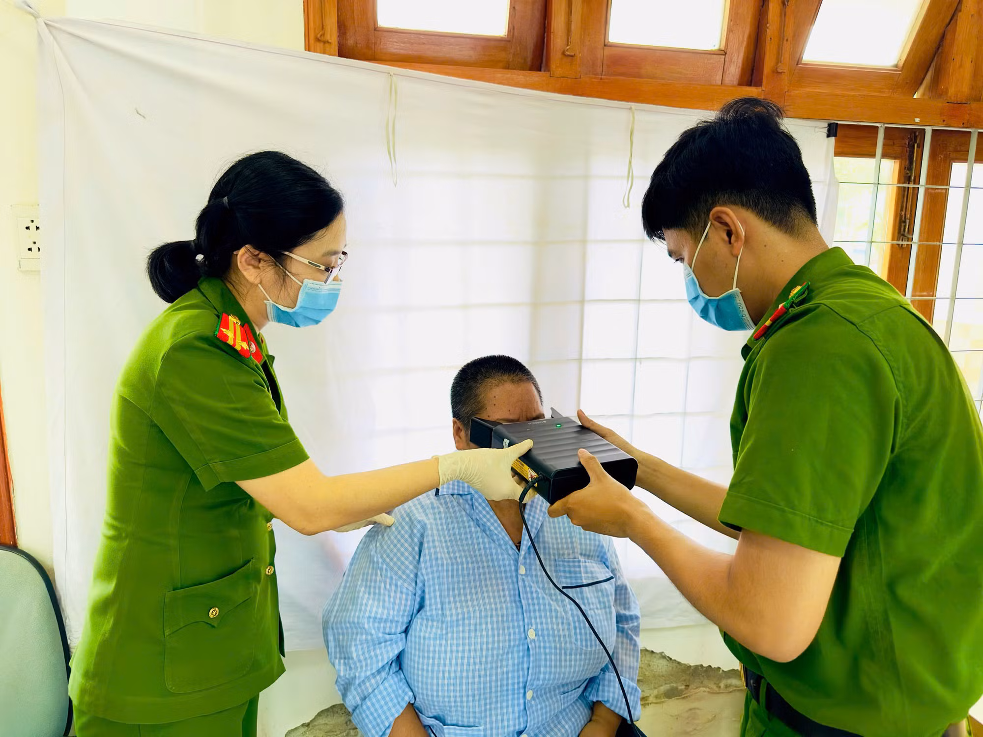 Công an tỉnh Bến Tre cấp Căn cước cho đối tượng bảo trợ xã hội -1