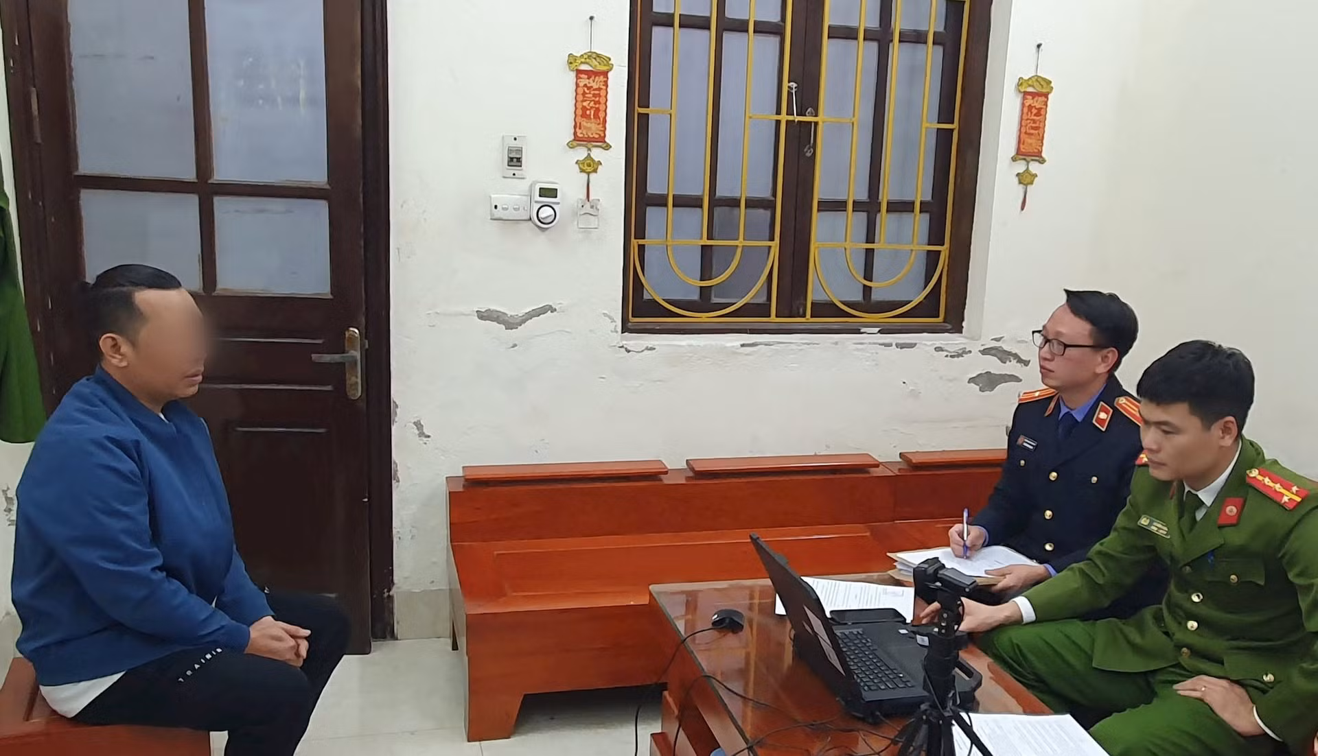 Kết cục của những TikToker “gục ngã vì đám đông” -0