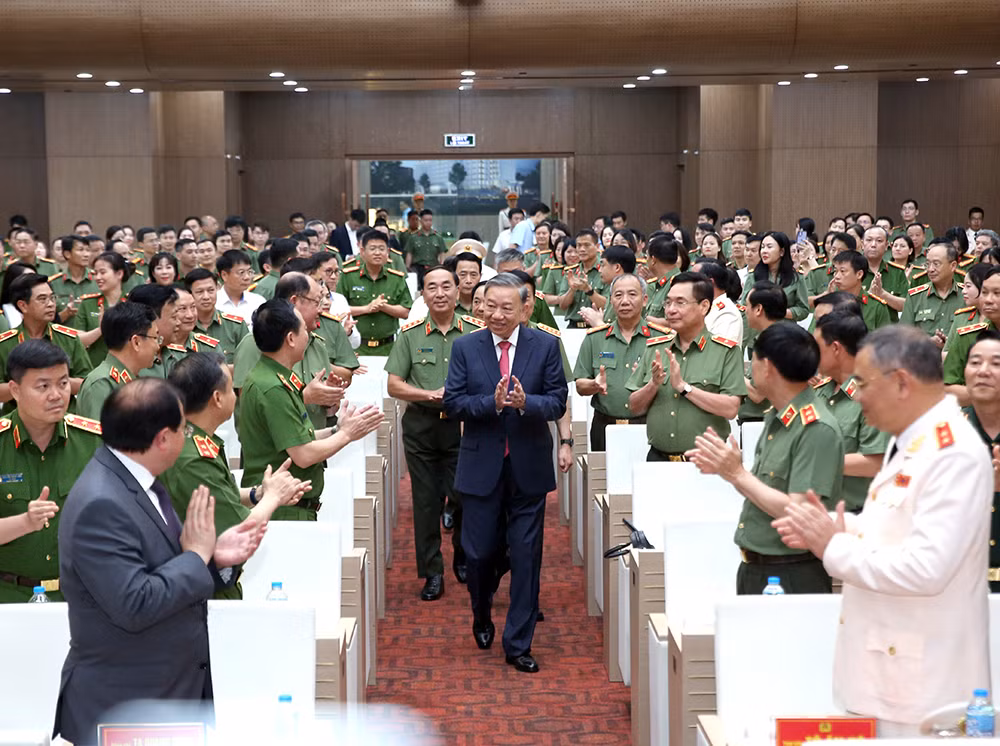 Nhìn lại 10 năm học tập và làm theo tư tưởng, đạo đức, phong cách Hồ Chí Minh -0