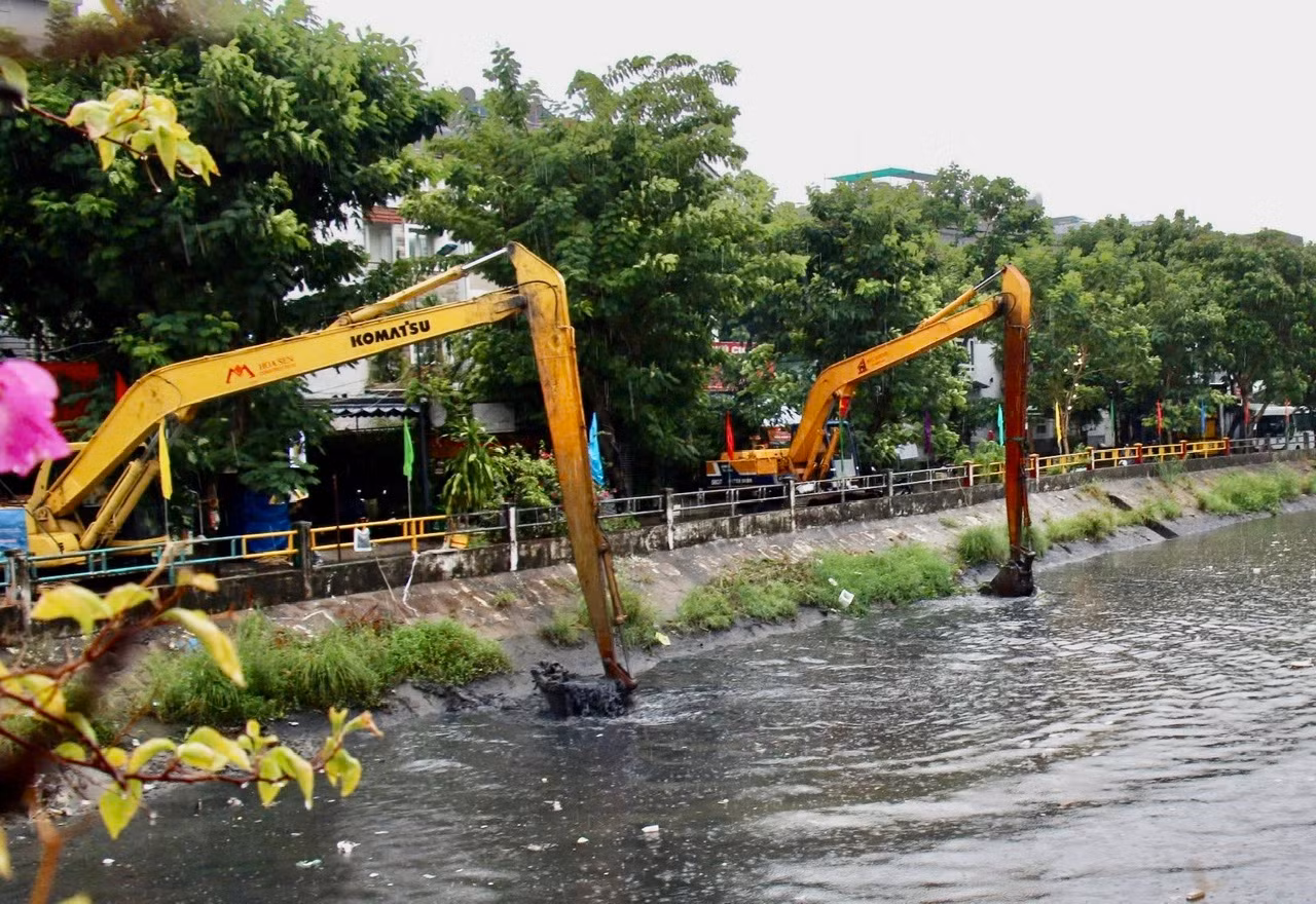 Người dân dọc rạch Xuyên Tâm phấn khởi thoát cảnh hơn 20 năm sống trong ô nhiễm -2