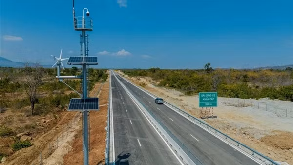 Lại chậm tiến độ hệ thống giao thông thông minh trên cao tốc Bắc - Nam phía Đông