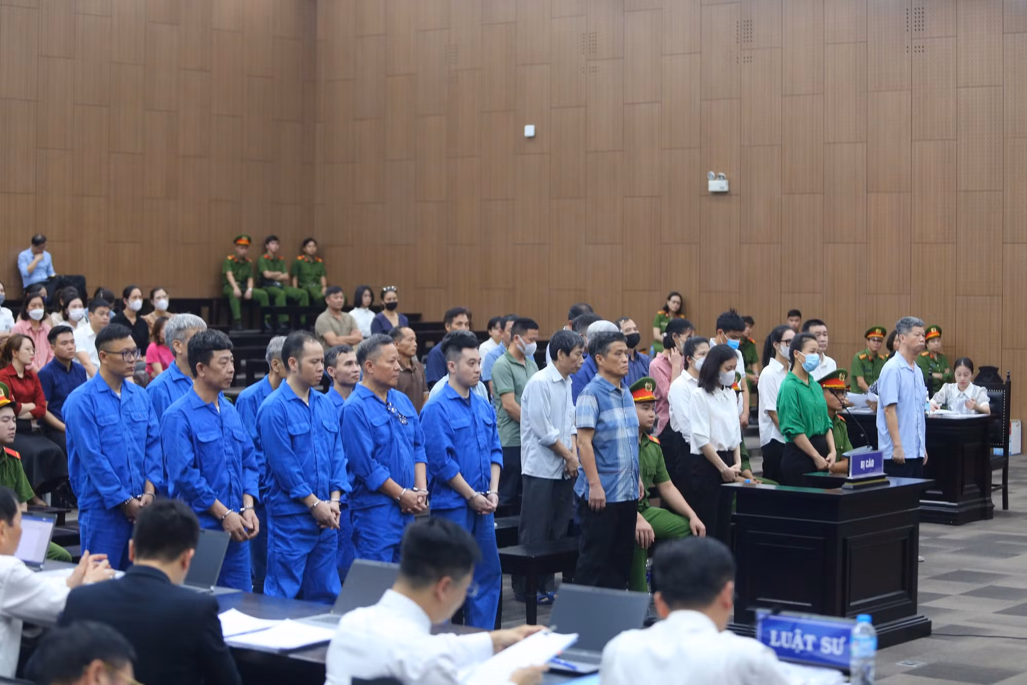 Cựu Thứ trưởng Bộ Tài nguyên và Môi trường bị đề nghị từ 30 đến 36 tháng tù treo -0